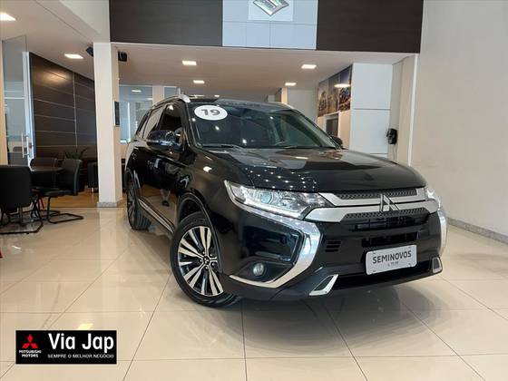 MITSUBISHI OUTLANDER 2.0 MIVEC GASOLINA HPE AUTOMÁTICO MITSUBISHI OUTLANDER 2.0 MIVEC GASOLINA HPE AUTOMÁTICO